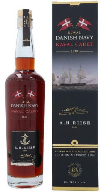 A.H.Riise Royal Danish Navy Naval Cadet 70cl 42 % vol 42,95€