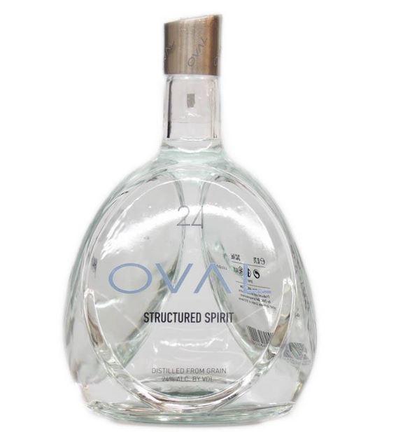 Oval Vodka 24 70cl 24 % vol 9,95€